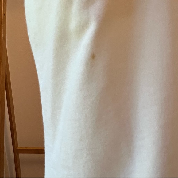 Express Embellished V-Neck Cami - Picture 9 of 10